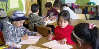 Elevii bârlădeni vor beneficia de burse școlare în valoare de 630.450 lei