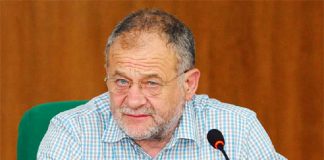 Dumitru Buzatu influențează martorii și conduce Consiliul Județean Vaslui din arest, spun procurorii