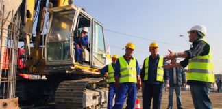 Modificări la Codul Muncii, explicate. Angajații pot beneficia de zile de concediu pentru îngrijirea unei rude sau urgențe familiale cauzate de boală sau de accident