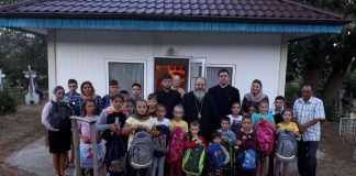 Anul trecut peste 1.500 de copii nevoiași au fost ajutați. Episcopia și „Filantropia Ortodoxă” continuă programul