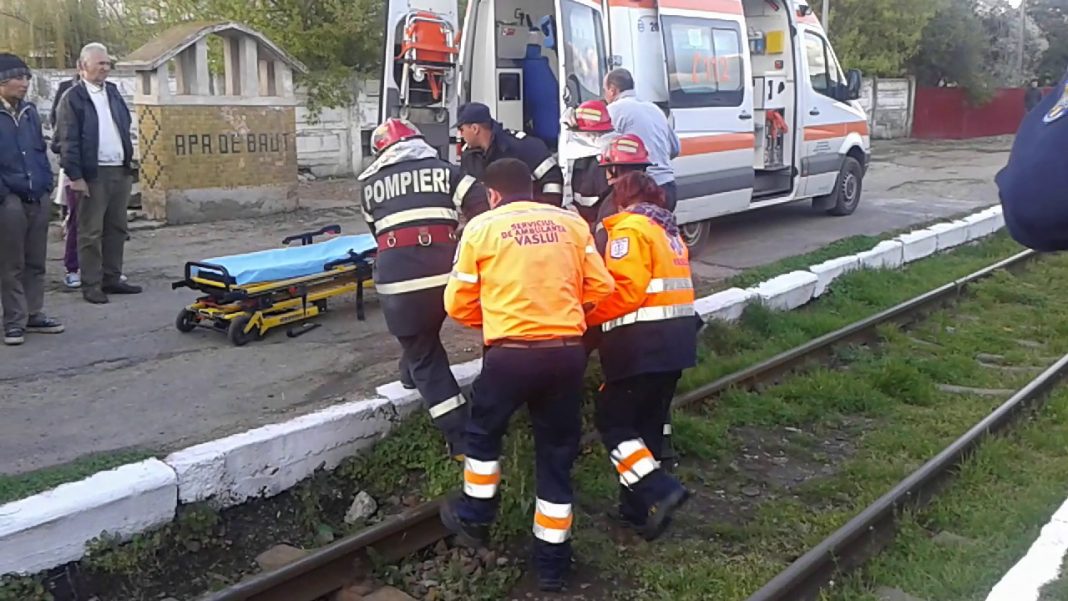 O femeie s-a aruncat sub tren, in statia CFR Barlad