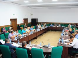 Ședința „cadourilor” financiare pentru localitățile vasluiene