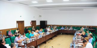 Comunele cu mari probleme financiare primesc bani de la Consiliul Județean