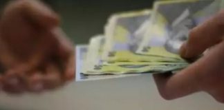 Recompense financiare pentru cei mai buni elevi