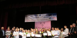 Premii in bani pentru olimpicii Barladului