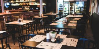 Restaurante și baruri închise, acțiuni publice suspendate, curse aeriene anulate!