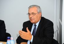 Primarul comunei Fălciu, Neculai Moraru, a primit un nou mandat, cel mai greu, în fruntea ACoR Vaslui. „Trecem printr-o perioadă foarte grea, ca întreaga administrație publică locală”