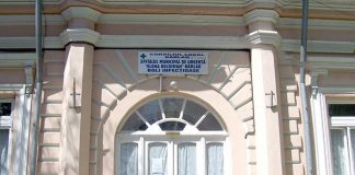 Tăriceanu și alți deputați ALDE au donat jumătate din indemnizații pentru spitalul din Bârlad, alături de deputatul Olteanu