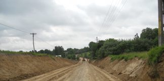 Anul în care județul Vaslui va scăpa de drumurile din pământ