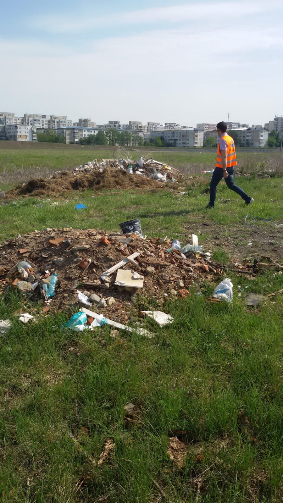 Amenzi de 50.000 de lei pentru cursurile de apă nesalubrizate