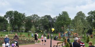 Parcul „Mihai Eminescu” din Bârlad, deschis publicului