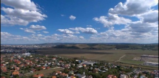 Berezeni, comuna în care s-a construit cel mai mult. Pușcași, cea mai densă populație