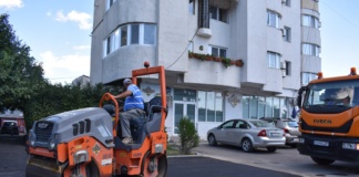 Se lucrează la refacerea trotuarelor și supralărgirea străzilor din Bârlad