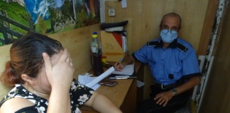 Portofel cu sute de euro găsit în Piața Centrală Bârlad, returnat posesoarei