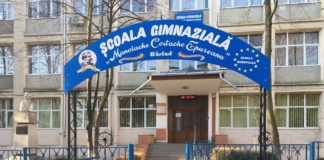 Din septembrie, directori noi, directori vechi