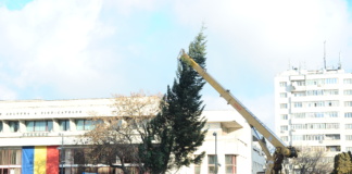 Coronavirusul trage heblul: Vasluiul, fără lumini de Sărbători!