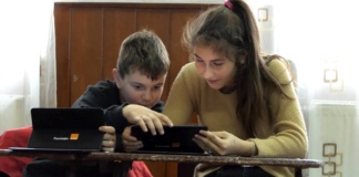Tabletele cu internet cumpărate de ISJ Vaslui, livrate de Orange România