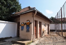Școala începe cu 13 școli cu toalete în curte în județ. Ministerul Educației alocă 910 mii lei cu câteva zile înainte de debutul anului școlar