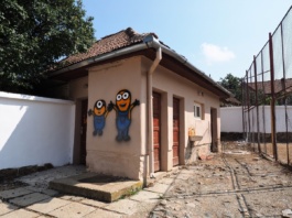 Școala începe cu 13 școli cu toalete în curte în județ. Ministerul Educației alocă 910 mii lei cu câteva zile înainte de debutul anului școlar