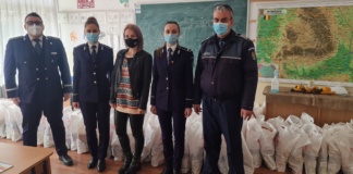 Moș Crăciun, adus de polițiști la CSEI Negrești!