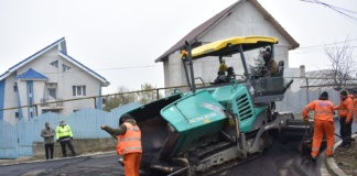 Bârlad: asfaltarea și bordurarea străzilor Cerbului, Opanez și Griviței, aproape gata!