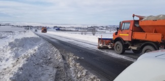 Prima ninsoare importantă din această iarnă: deocamdată, fără probleme pe drumurile județene și naționale
