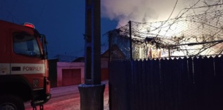 Un scurtcircuit a distrus casa unei octogenare din Bârlad