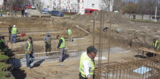 Au început lucrările la sala de sport a CSEI ”Elisabeta Polihroniade” Vaslui