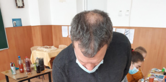 „Atelier de ouă încondeiate și icoane pe sticlă”, la Perieni