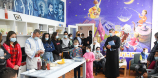 Atelier de oua încondeiate şi icoane la Complexul de Servicii Comunitare ,,Neculai Roşca Codreanu” Bârlad
