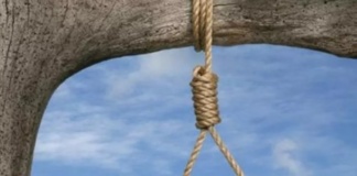 Un bărbat s-a spânzurat într-un parc din Bârlad