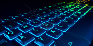 Cursuri gratuite de informatică și matematică pentru elevii care vor să fie admiși la facultate