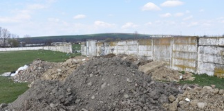 Bârlădenii pot depozita molozul pe locul unde se organiza Bâlciul