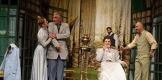 Actorii Teatrului „Victor Ion Popa” Bârlad se învață, încet-încet, cu Vasluiul…