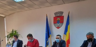 Conducerea Primăriei Vaslui, ședință cu directorii unităților de învățământ
