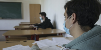 Efectele școlii online: Promovabilitate de 40% la simularea Bacalaureatului
