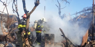 Doi consilieri bârlădeni, sprijin financiar pentru familiile afectate de incendiul de duminică