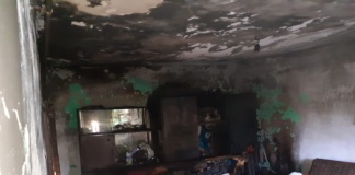 Fumatul și neatenția i-au distrus casa
