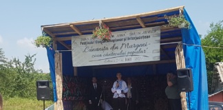 Sărbătoare folclorică la Sărățeni