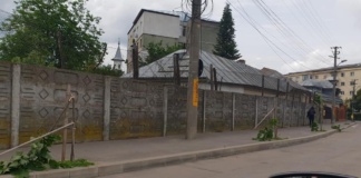 Vandalii de pe strada Petru Rareș, căutați de Poliția Locală Bârlad