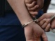 Hușean arestat după ce și-a bătut concubina și fiul minor. Femeia a ajuns la spital cu leziuni grave