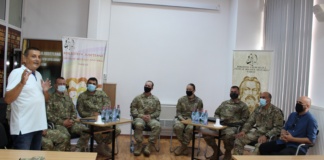 Soldați americani în vizită la Biblioteca Județeană ”N. M. Spătarul”