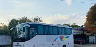 Primăria Vinderei a cumpărat autocar pentru elevi
