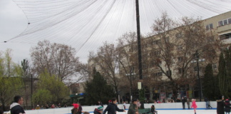 Bârlădenii vor avea, pentru al cincilea an, patinoar artificial