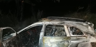 Mașină distrusă de flăcări, în urma unui accident