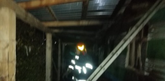 Bătrână de 86 de ani găsită de pompieri cabonizată în casă