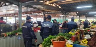 Zilnic, acțiuni de limitare a infectării cu virusul Sars-Cov-2 în zonele aglomerate