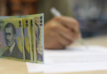 Statul acordă stimulente elevilor cu media 10 la Evaluarea Națională sau Bacalaureat. În Vaslui nu este cazul