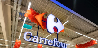 Cumpărături rapide în prag de Sărbători prin casele self checkout din Carrefour