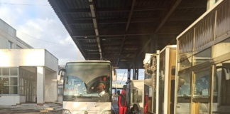 Fals procurat cu 100 de euro, descoperit la controlul de frontieră